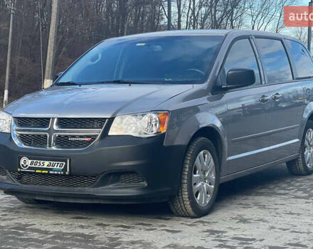 Серый Додж Гранд Караван, объемом двигателя 3.61 л и пробегом 75 тыс. км за 10700 $, фото 2 на Automoto.ua