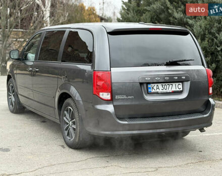 Серый Додж Гранд Караван, объемом двигателя 3.61 л и пробегом 130 тыс. км за 14800 $, фото 25 на Automoto.ua