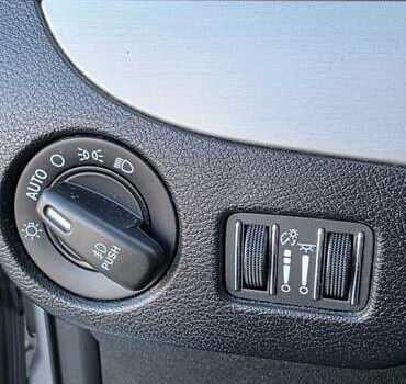 Серый Додж Гранд Караван, объемом двигателя 3.6 л и пробегом 163 тыс. км за 14900 $, фото 10 на Automoto.ua