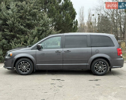 Серый Додж Гранд Караван, объемом двигателя 3.61 л и пробегом 130 тыс. км за 14800 $, фото 21 на Automoto.ua