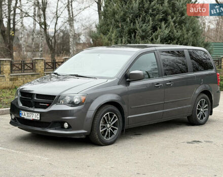 Серый Додж Гранд Караван, объемом двигателя 3.61 л и пробегом 130 тыс. км за 14800 $, фото 20 на Automoto.ua