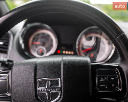 Серый Додж Гранд Караван, объемом двигателя 3.6 л и пробегом 345 тыс. км за 13300 $, фото 15 на Automoto.ua