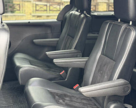 Серый Додж Гранд Караван, объемом двигателя 3.61 л и пробегом 130 тыс. км за 14800 $, фото 39 на Automoto.ua