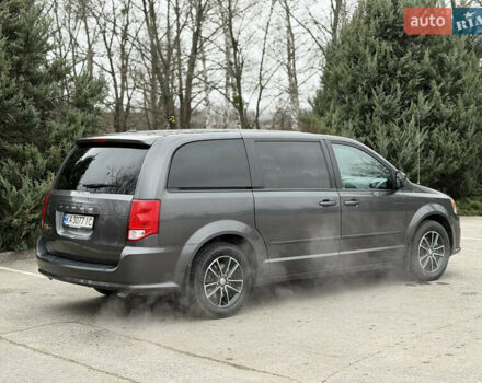 Серый Додж Гранд Караван, объемом двигателя 3.61 л и пробегом 130 тыс. км за 14800 $, фото 18 на Automoto.ua