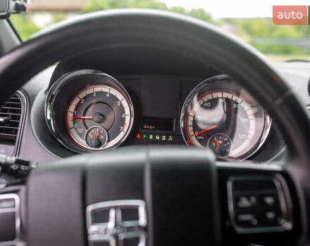 Серый Додж Гранд Караван, объемом двигателя 3.6 л и пробегом 345 тыс. км за 13300 $, фото 14 на Automoto.ua