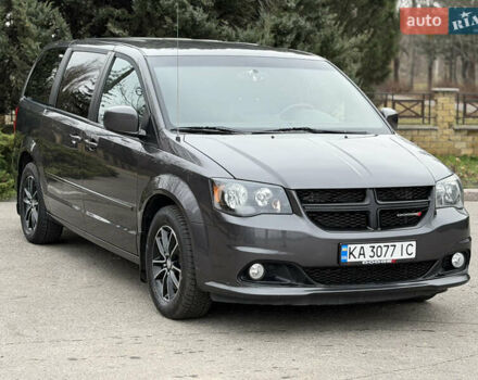 Серый Додж Гранд Караван, объемом двигателя 3.61 л и пробегом 130 тыс. км за 14800 $, фото 9 на Automoto.ua