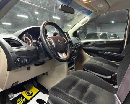 Серый Додж Гранд Караван, объемом двигателя 3.6 л и пробегом 75 тыс. км за 10700 $, фото 7 на Automoto.ua