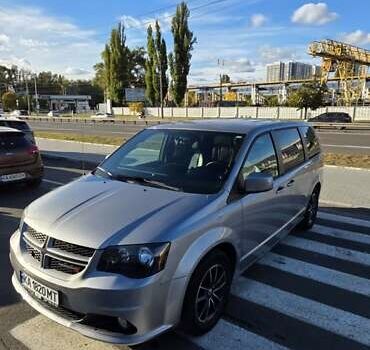 Серый Додж Гранд Караван, объемом двигателя 3.6 л и пробегом 163 тыс. км за 14900 $, фото 5 на Automoto.ua