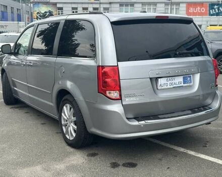 Серый Додж Гранд Караван, объемом двигателя 3.6 л и пробегом 167 тыс. км за 12490 $, фото 5 на Automoto.ua