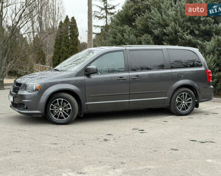 Серый Додж Гранд Караван, объемом двигателя 3.61 л и пробегом 130 тыс. км за 14800 $, фото 6 на Automoto.ua