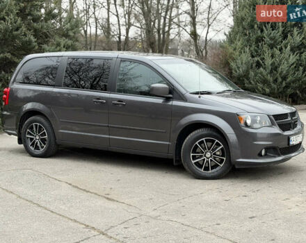 Серый Додж Гранд Караван, объемом двигателя 3.61 л и пробегом 130 тыс. км за 14800 $, фото 14 на Automoto.ua