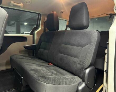 Серый Додж Гранд Караван, объемом двигателя 3.6 л и пробегом 75 тыс. км за 10700 $, фото 9 на Automoto.ua