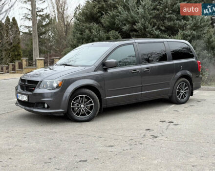 Серый Додж Гранд Караван, объемом двигателя 3.61 л и пробегом 130 тыс. км за 14800 $, фото 5 на Automoto.ua