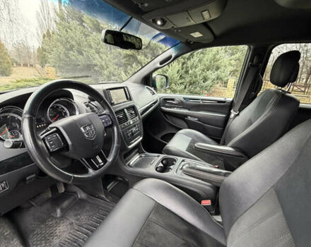 Серый Додж Гранд Караван, объемом двигателя 3.61 л и пробегом 130 тыс. км за 14800 $, фото 36 на Automoto.ua