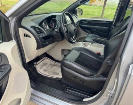 Серый Додж Гранд Караван, объемом двигателя 3.6 л и пробегом 33 тыс. км за 9900 $, фото 7 на Automoto.ua