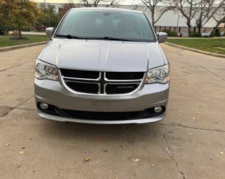 Серый Додж Гранд Караван, объемом двигателя 3.6 л и пробегом 33 тыс. км за 9900 $, фото 1 на Automoto.ua