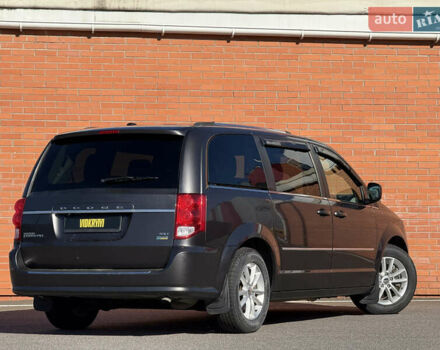 Серый Додж Гранд Караван, объемом двигателя 3.6 л и пробегом 147 тыс. км за 15950 $, фото 15 на Automoto.ua