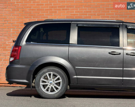 Серый Додж Гранд Караван, объемом двигателя 3.6 л и пробегом 147 тыс. км за 15950 $, фото 11 на Automoto.ua