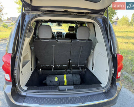 Серый Додж Гранд Караван, объемом двигателя 3.6 л и пробегом 147 тыс. км за 15950 $, фото 41 на Automoto.ua