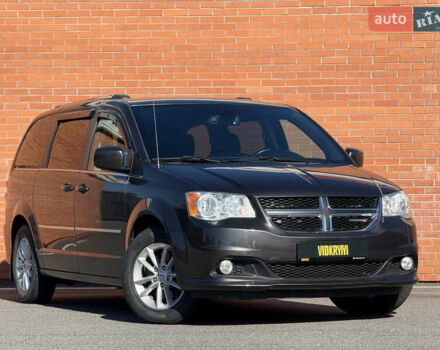 Серый Додж Гранд Караван, объемом двигателя 3.6 л и пробегом 147 тыс. км за 15950 $, фото 5 на Automoto.ua