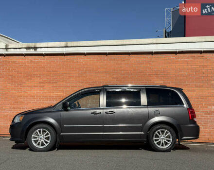 Серый Додж Гранд Караван, объемом двигателя 3.6 л и пробегом 147 тыс. км за 15950 $, фото 6 на Automoto.ua