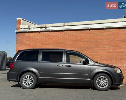 Серый Додж Гранд Караван, объемом двигателя 3.6 л и пробегом 147 тыс. км за 15950 $, фото 9 на Automoto.ua
