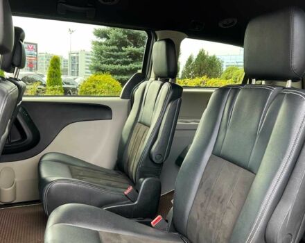 Серый Додж Гранд Караван, объемом двигателя 3.6 л и пробегом 140 тыс. км за 16500 $, фото 20 на Automoto.ua