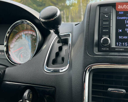 Серый Додж Гранд Караван, объемом двигателя 3.61 л и пробегом 140 тыс. км за 16500 $, фото 15 на Automoto.ua