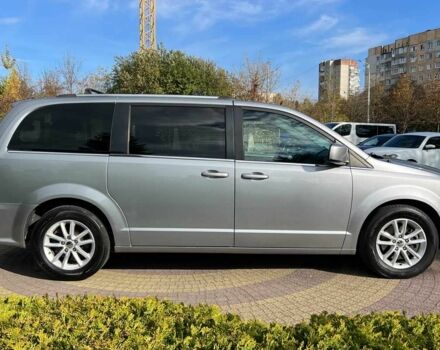 Серый Додж Гранд Караван, объемом двигателя 3.6 л и пробегом 140 тыс. км за 16500 $, фото 7 на Automoto.ua