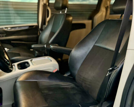 Серый Додж Гранд Караван, объемом двигателя 3.61 л и пробегом 137 тыс. км за 18400 $, фото 15 на Automoto.ua