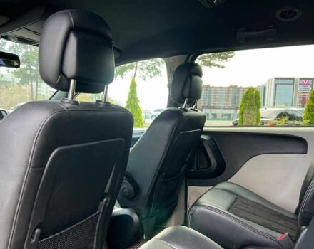 Серый Додж Гранд Караван, объемом двигателя 3.6 л и пробегом 140 тыс. км за 16500 $, фото 19 на Automoto.ua