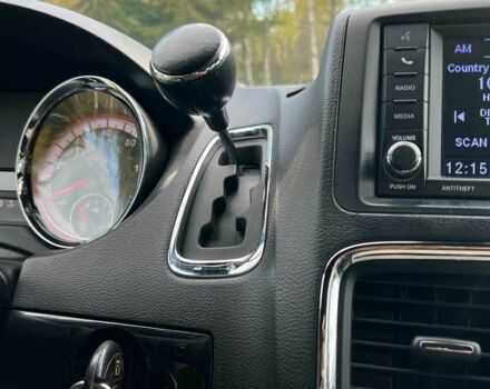 Серый Додж Гранд Караван, объемом двигателя 3.6 л и пробегом 140 тыс. км за 16500 $, фото 15 на Automoto.ua