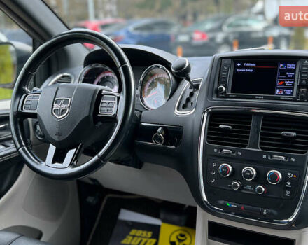 Серый Додж Гранд Караван, объемом двигателя 3.61 л и пробегом 140 тыс. км за 16500 $, фото 18 на Automoto.ua