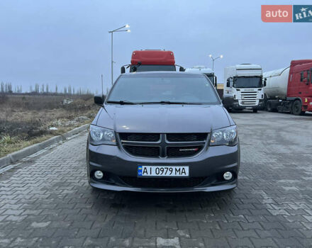 Сірий Додж Гранд Караван, об'ємом двигуна 3.61 л та пробігом 196 тис. км за 15800 $, фото 1 на Automoto.ua