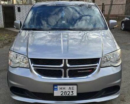 Серый Додж Гранд Караван, объемом двигателя 3.61 л и пробегом 71 тыс. км за 15000 $, фото 1 на Automoto.ua