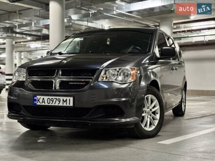 Додж Гранд Караван 2016 в Киеве на Automoto.ua Серый Додж Гранд Караван, объемом двигателя 3.61 л и пробегом 128 тыс. км за 10800 $, фото 1 на Automoto.ua