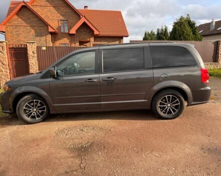 Сірий Додж Гранд Караван, об'ємом двигуна 3.6 л та пробігом 232 тис. км за 14500 $, фото 1 на Automoto.ua