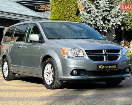 Додж Гранд Караван 2020 в Львове на Automoto.ua Серый Додж Гранд Караван, объемом двигателя 3.61 л и пробегом 140 тыс. км за 16500 $, фото 1 на Automoto.ua