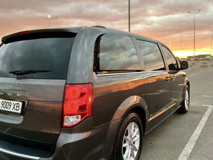 Додж Гранд Караван 2020 в Львове на Automoto.ua Серый Додж Гранд Караван, объемом двигателя 3.61 л и пробегом 137 тыс. км за 18400 $, фото 1 на Automoto.ua