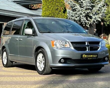 Сірий Додж Гранд Караван, об'ємом двигуна 3.6 л та пробігом 140 тис. км за 16500 $, фото 1 на Automoto.ua