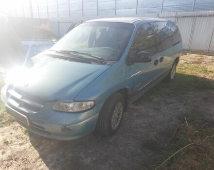 Синий Додж Гранд Караван, объемом двигателя 3.3 л и пробегом 300 тыс. км за 1555 $, фото 1 на Automoto.ua