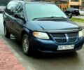 Синий Додж Гранд Караван, объемом двигателя 3.8 л и пробегом 0 тыс. км за 3300 $, фото 1 на Automoto.ua