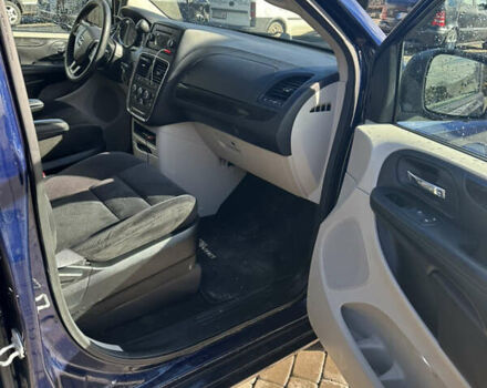 Додж Гранд Караван 2014 в Черновцах на Automoto.ua Синий Додж Гранд Караван, объемом двигателя 3.6 л и пробегом 366 тыс. км за 7900 $, фото 20 на Automoto.ua