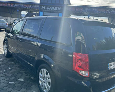 Додж Гранд Караван 2014 в Черновцах на Automoto.ua Синий Додж Гранд Караван, объемом двигателя 3.6 л и пробегом 366 тыс. км за 7900 $, фото 7 на Automoto.ua
