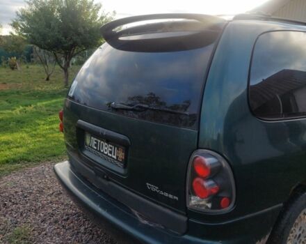 Зеленый Додж Гранд Караван, объемом двигателя 0 л и пробегом 230 тыс. км за 2500 $, фото 3 на Automoto.ua