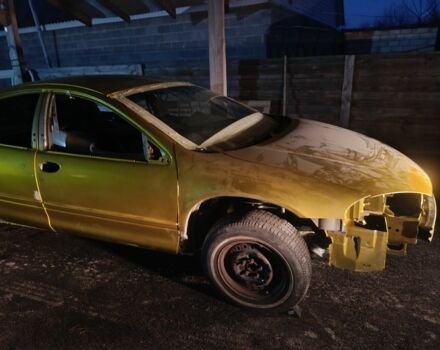 Желтый Додж Интрепид, объемом двигателя 0 л и пробегом 250 тыс. км за 650 $, фото 3 на Automoto.ua