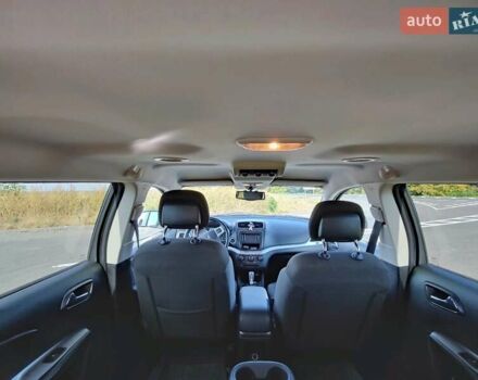 Белый Додж Джорни, объемом двигателя 2.4 л и пробегом 212 тыс. км за 8700 $, фото 10 на Automoto.ua