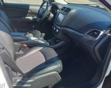 Белый Додж Джорни, объемом двигателя 3.6 л и пробегом 110 тыс. км за 13500 $, фото 10 на Automoto.ua