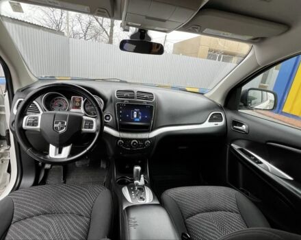 Белый Додж Джорни, объемом двигателя 2.4 л и пробегом 122 тыс. км за 11000 $, фото 11 на Automoto.ua