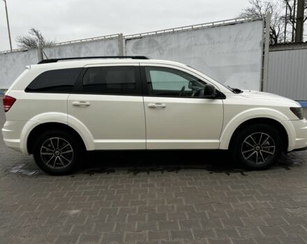 Белый Додж Джорни, объемом двигателя 2.4 л и пробегом 122 тыс. км за 11000 $, фото 6 на Automoto.ua